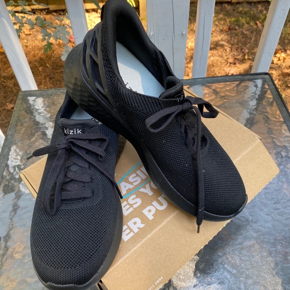Kizik Shoes - Black slip on ‘Athens’ sneakers